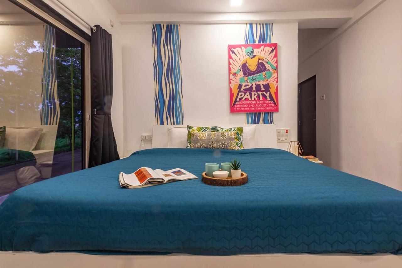 Stayvista'S Vine & Splash - Riverside Villa With An Infinity Pool And Indoor Games คาร์จัต ภายนอก รูปภาพ