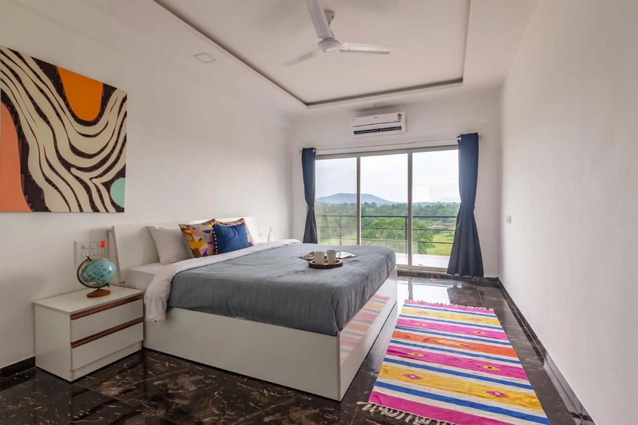 Stayvista'S Vine & Splash - Riverside Villa With An Infinity Pool And Indoor Games คาร์จัต ภายนอก รูปภาพ