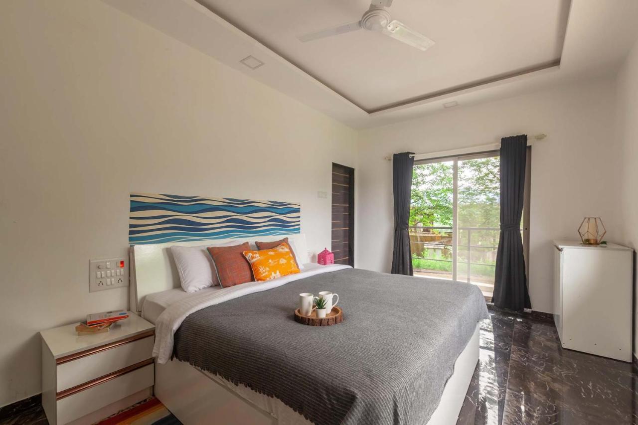 Stayvista'S Vine & Splash - Riverside Villa With An Infinity Pool And Indoor Games คาร์จัต ภายนอก รูปภาพ